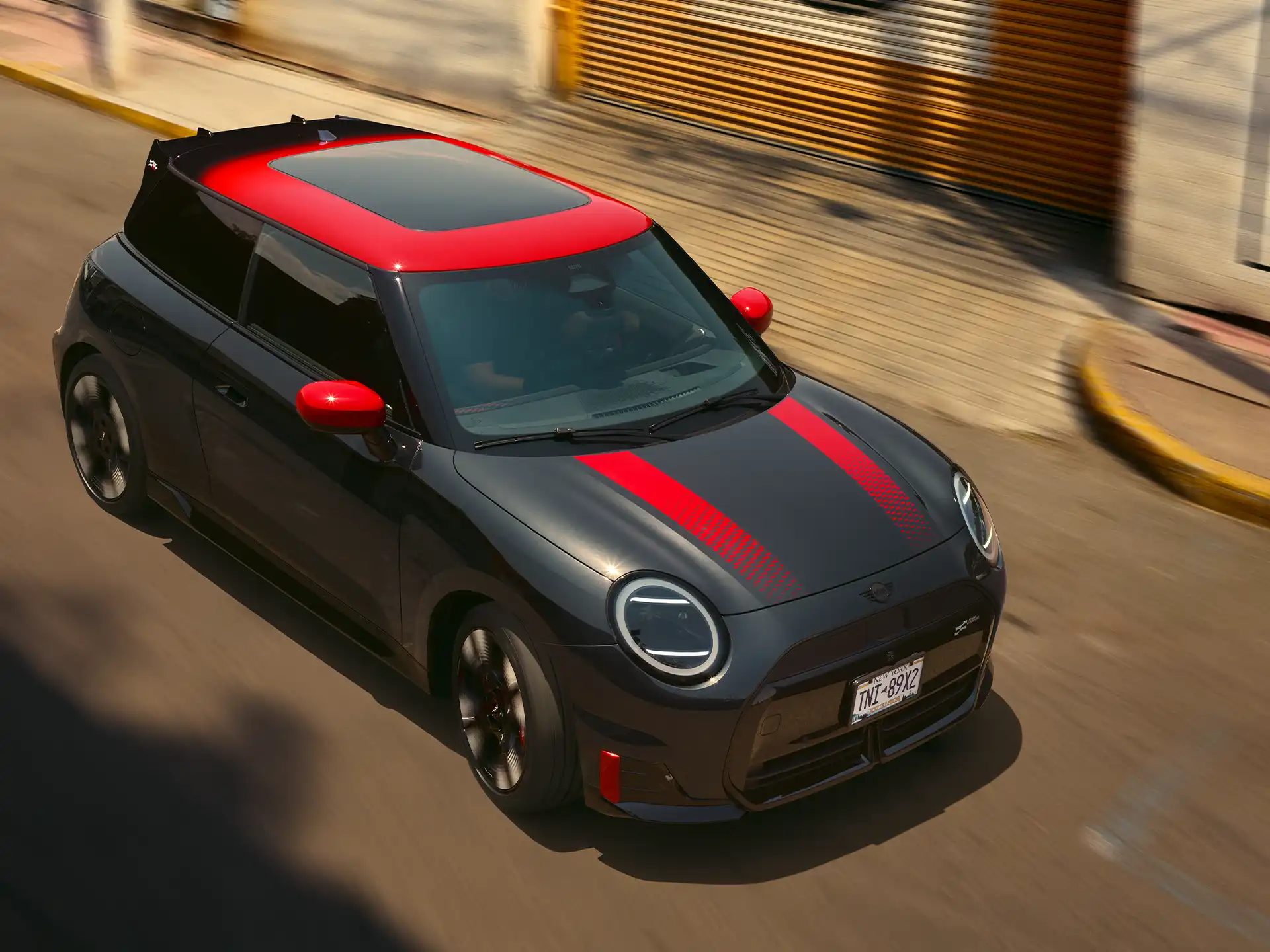 MINI John Cooper Works - J01 JCW Vista dall’alto